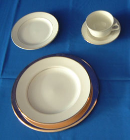 China & Dinnerware - Diplomat Dinner Plate Rental